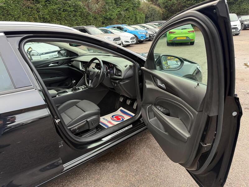 Vauxhall Insignia 2.0 Turbo D BlueInjection SRi Nav Sports Tourer Euro 6 (s/s) 5dr - U80