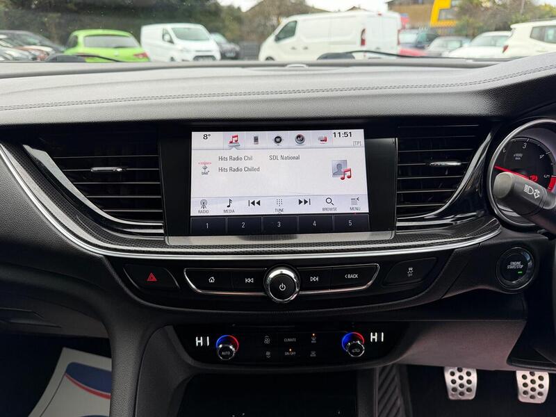 Vauxhall Insignia 2.0 Turbo D BlueInjection SRi Nav Sports Tourer Euro 6 (s/s) 5dr - U80