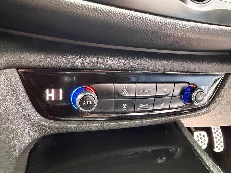 Vauxhall Insignia 2.0 Turbo D BlueInjection SRi Nav Sports Tourer Euro 6 (s/s) 5dr - U80