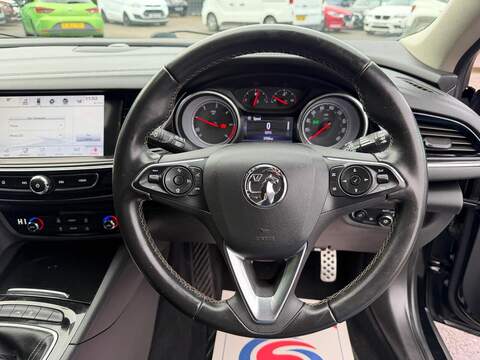 Vauxhall Insignia 2.0 Turbo D BlueInjection SRi Nav Sports Tourer Euro 6 (s/s) 5dr - U80