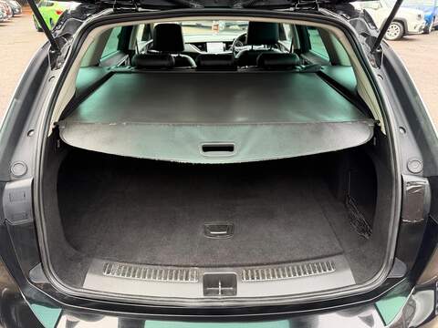 Vauxhall Insignia 2.0 Turbo D BlueInjection SRi Nav Sports Tourer Euro 6 (s/s) 5dr - U80