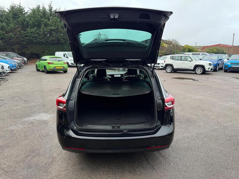 Vauxhall Insignia 2.0 Turbo D BlueInjection SRi Nav Sports Tourer Euro 6 (s/s) 5dr - U80