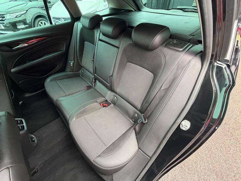 Vauxhall Insignia 2.0 Turbo D BlueInjection SRi Nav Sports Tourer Euro 6 (s/s) 5dr - U80