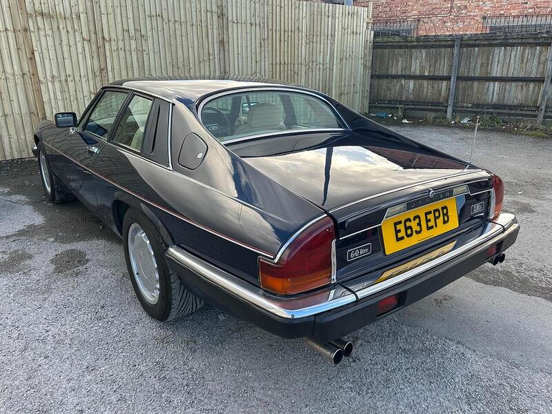 Jaguar XJR-S XJR-S 6.0 2dr - U22054