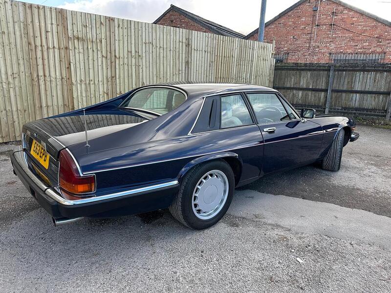 Jaguar XJR-S XJR-S 6.0 2dr - U22054