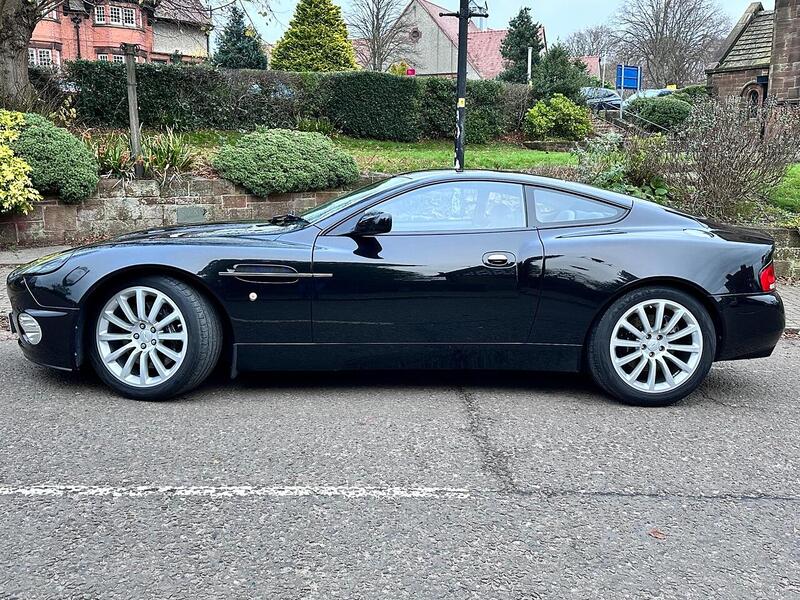 Aston Martin Vanquish Vanquish 5.9 2dr - U24125
