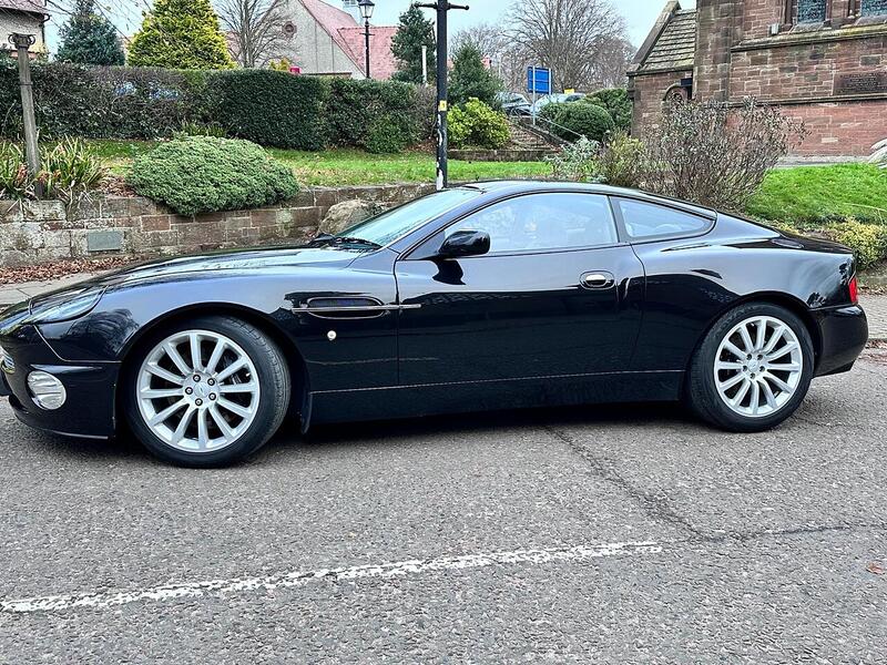 Aston Martin Vanquish Vanquish 5.9 2dr - U24125
