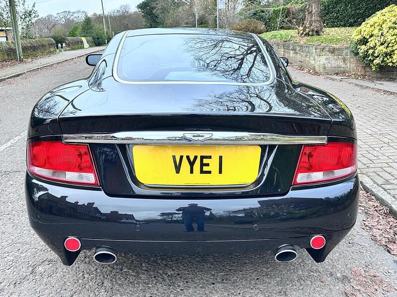 Aston Martin Vanquish Vanquish 5.9 2dr - U24125