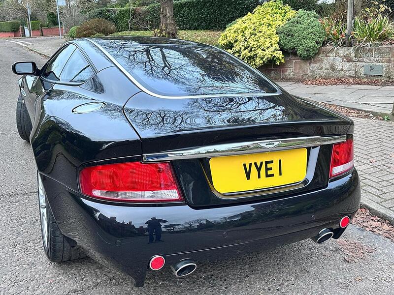 Aston Martin Vanquish Vanquish 5.9 2dr - U24125