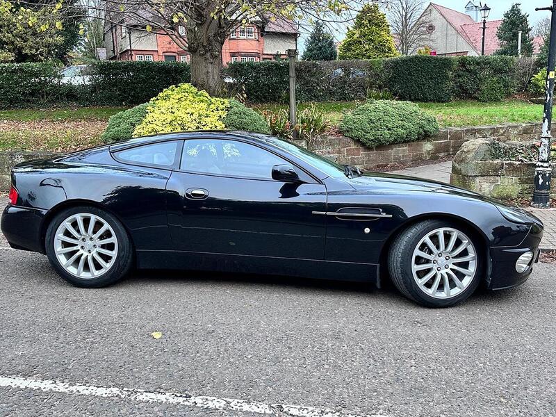 Aston Martin Vanquish Vanquish 5.9 2dr - U24125