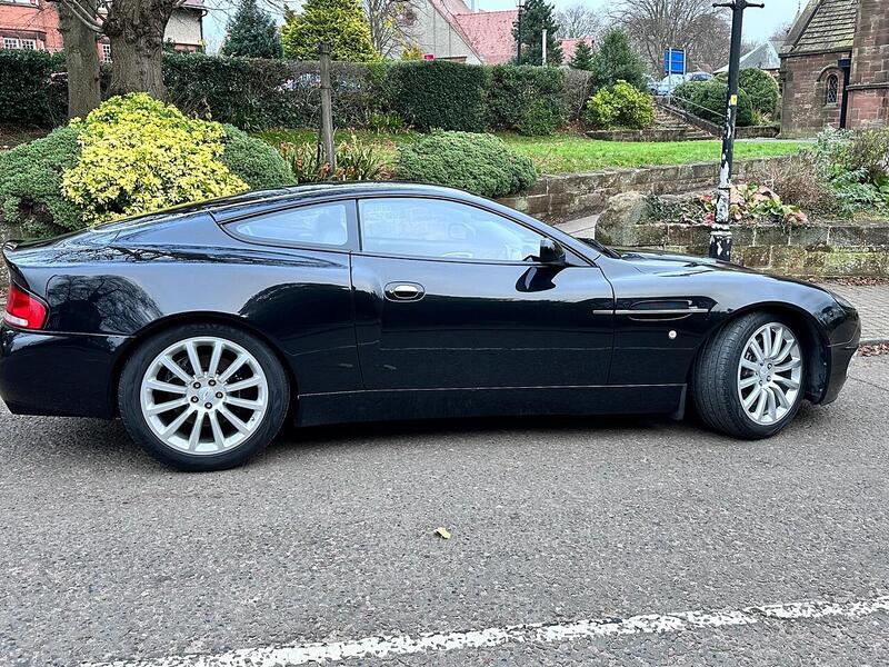 Aston Martin Vanquish Vanquish 5.9 2dr - U24125