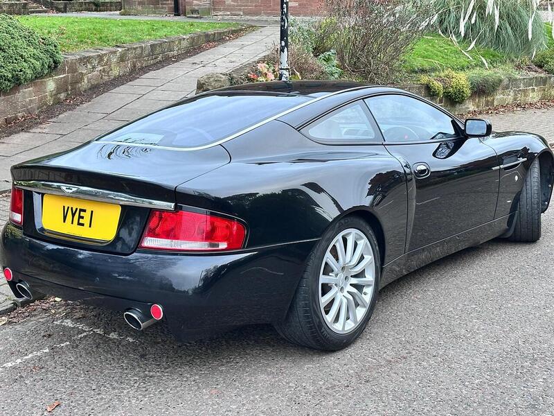 Aston Martin Vanquish Vanquish 5.9 2dr - U24125