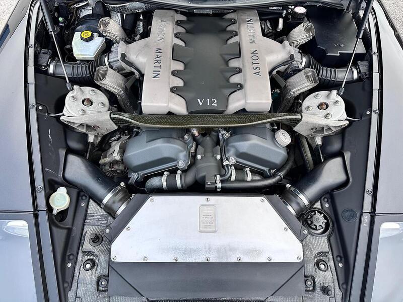 Aston Martin Vanquish Vanquish 5.9 2dr - U24125