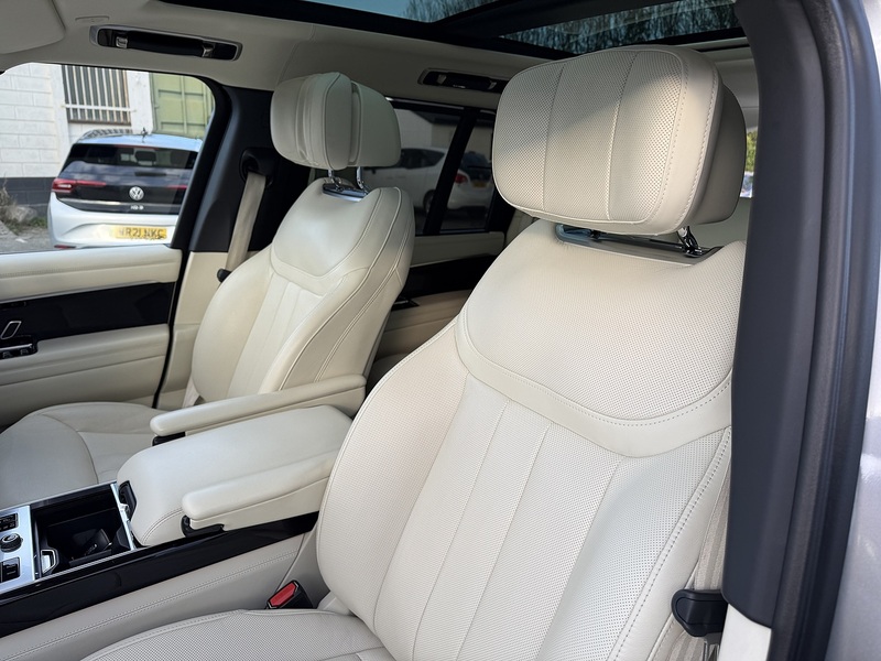 Land Rover Range Rover 3.0 P400 MHEV Autobiography SUV 5dr Petrol Auto 4WD Euro 6 (s/s) (400 ps) - U25119