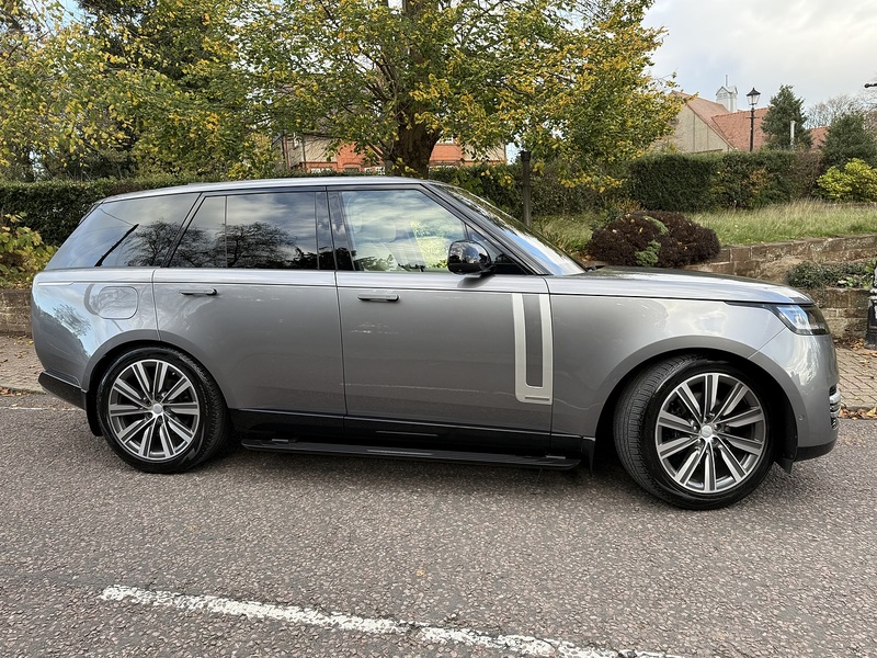 Land Rover Range Rover 3.0 P400 MHEV Autobiography SUV 5dr Petrol Auto 4WD Euro 6 (s/s) (400 ps) - U25119