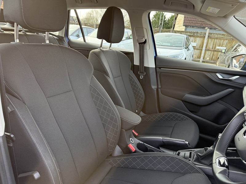 Skoda Kamiq 1.0 TSI SE SUV 5dr Petrol DSG Euro 6 (s/s) (110 ps) - U26014