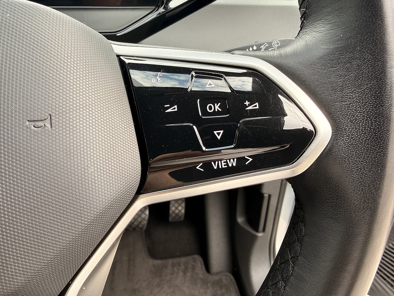 Volkswagen ID.3 Pro Performance 58kWh Life Hatchback 5dr Electric Auto (204 ps) - U26045
