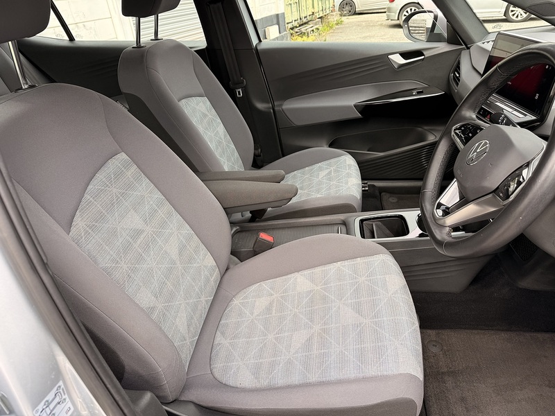 Volkswagen ID.3 Pro Performance 58kWh Life Hatchback 5dr Electric Auto (204 ps) - U26045
