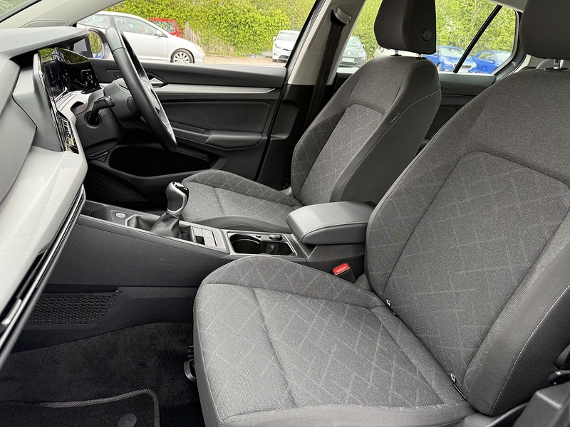 Volkswagen Golf 1.5 TSI Life Hatchback 5dr Petrol Manual Euro 6 (s/s) (130 ps) - U26046