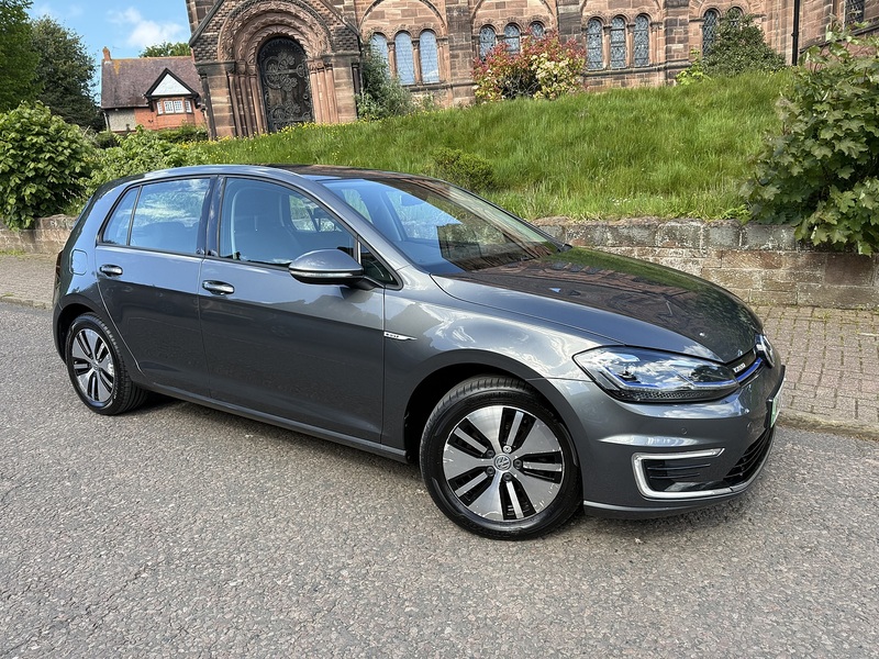 Volkswagen e-Golf 35.8kWh e-Golf Hatchback 5dr Electric Auto (136 ps) - U26047