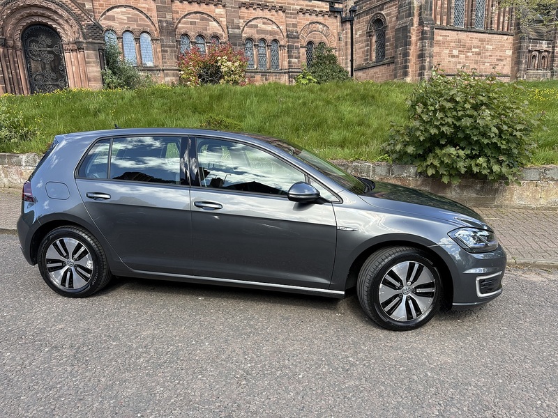 Volkswagen e-Golf 35.8kWh e-Golf Hatchback 5dr Electric Auto (136 ps) - U26047