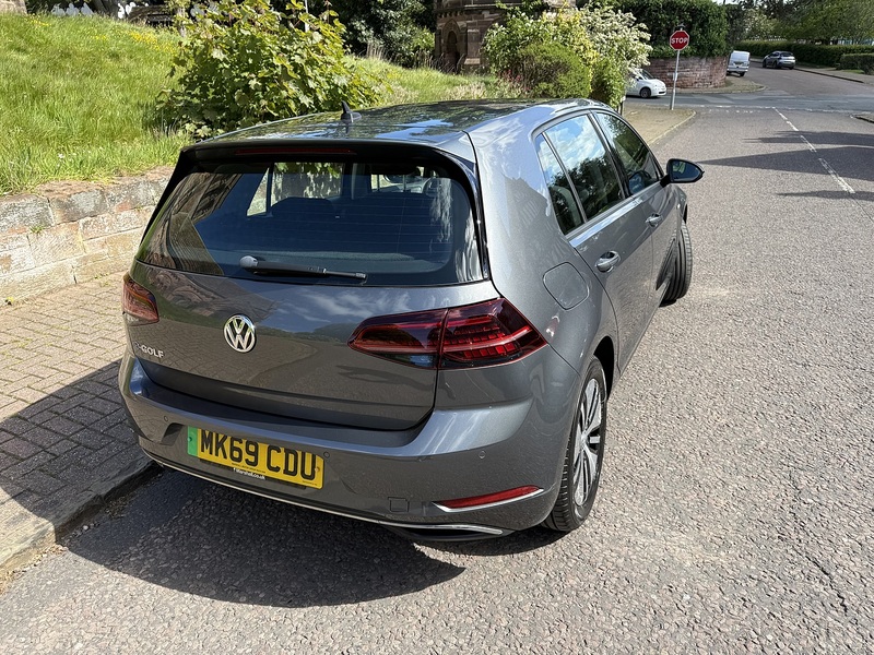 Volkswagen e-Golf 35.8kWh e-Golf Hatchback 5dr Electric Auto (136 ps) - U26047