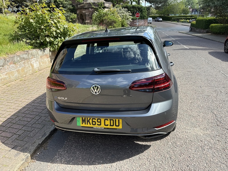 Volkswagen e-Golf 35.8kWh e-Golf Hatchback 5dr Electric Auto (136 ps) - U26047