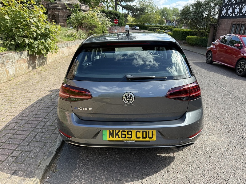 Volkswagen e-Golf 35.8kWh e-Golf Hatchback 5dr Electric Auto (136 ps) - U26047