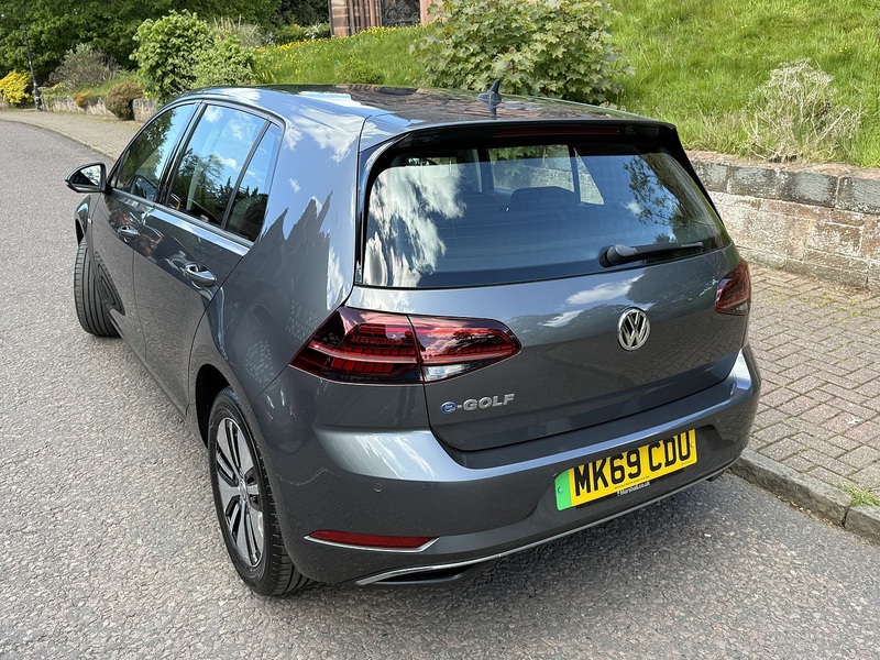 Volkswagen e-Golf 35.8kWh e-Golf Hatchback 5dr Electric Auto (136 ps) - U26047