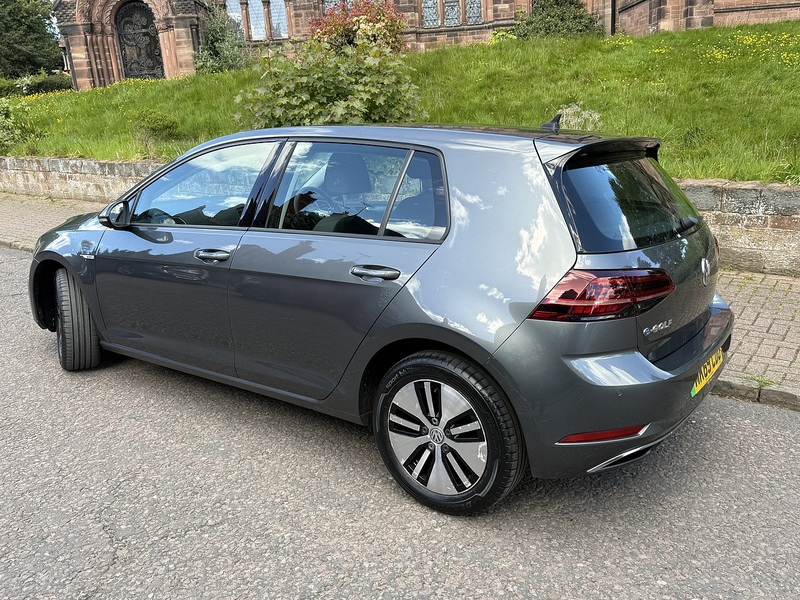 Volkswagen e-Golf 35.8kWh e-Golf Hatchback 5dr Electric Auto (136 ps) - U26047