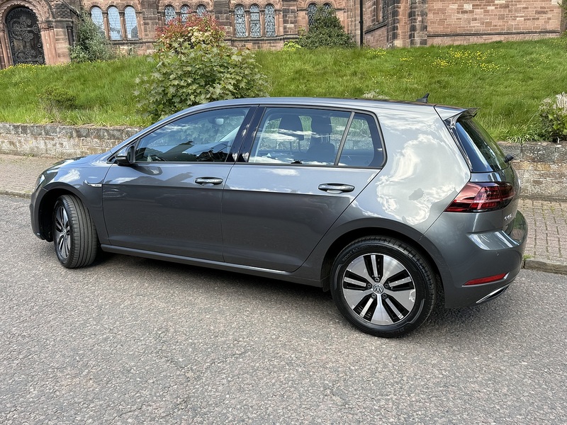 Volkswagen e-Golf 35.8kWh e-Golf Hatchback 5dr Electric Auto (136 ps) - U26047