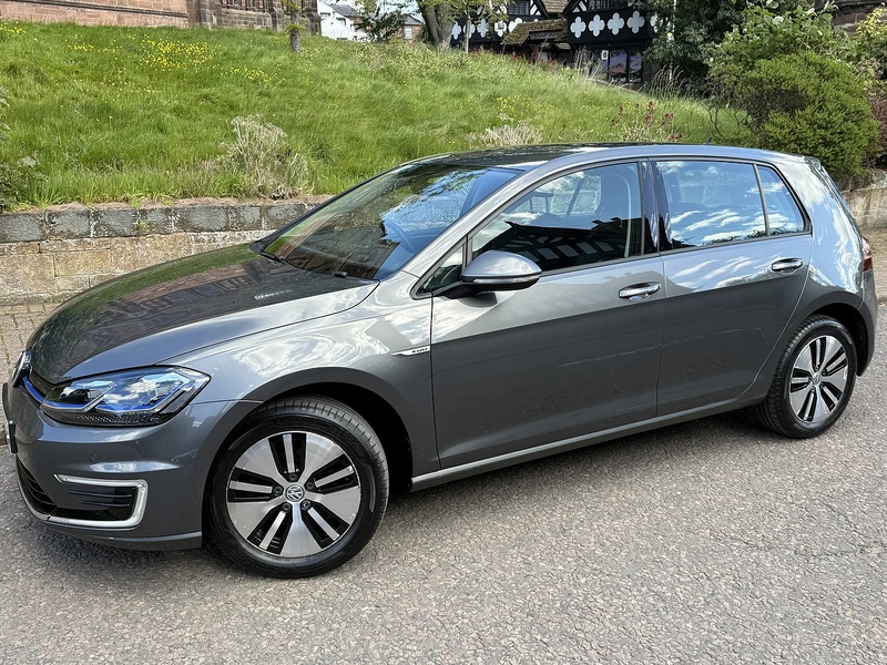 Volkswagen e-Golf 35.8kWh e-Golf Hatchback 5dr Electric Auto (136 ps) - U26047