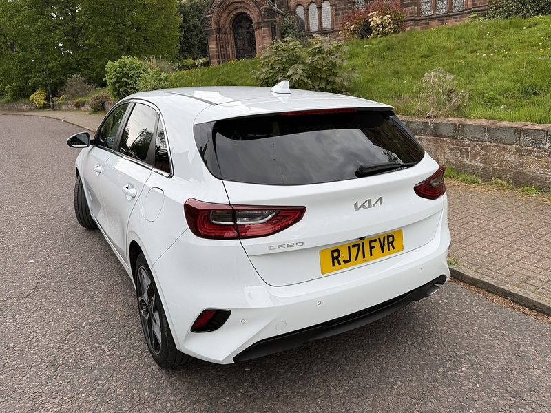 Kia Ceed 1.5 T-GDi 3 Hatchback 5dr Petrol Manual Euro 6 (s/s) (158 bhp) - U26051