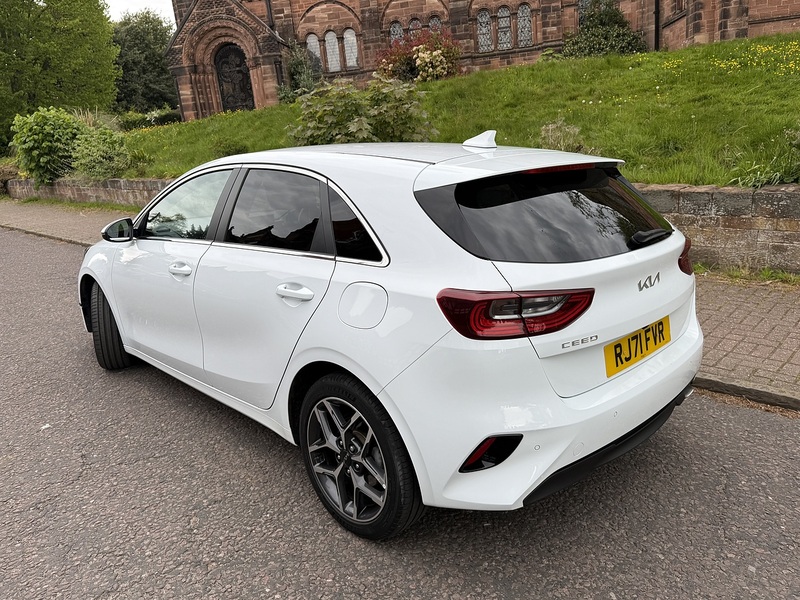 Kia Ceed 1.5 T-GDi 3 Hatchback 5dr Petrol Manual Euro 6 (s/s) (158 bhp) - U26051