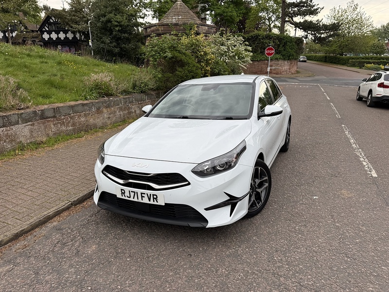 Kia Ceed 1.5 T-GDi 3 Hatchback 5dr Petrol Manual Euro 6 (s/s) (158 bhp) - U26051