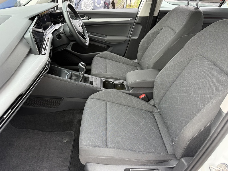 Volkswagen Golf 1.0 TSI Life Hatchback 5dr Petrol Manual Euro 6 (s/s) (110 ps) - U26056