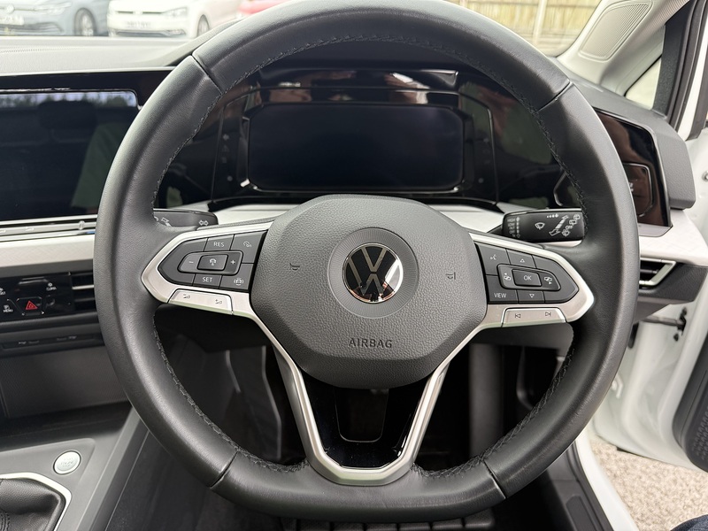 Volkswagen Golf 1.0 TSI Life Hatchback 5dr Petrol Manual Euro 6 (s/s) (110 ps) - U26056
