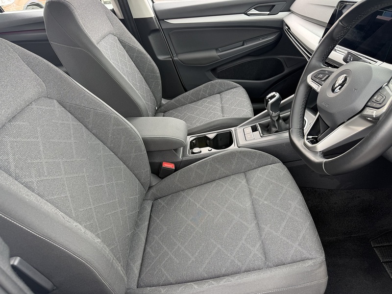 Volkswagen Golf 1.0 TSI Life Hatchback 5dr Petrol Manual Euro 6 (s/s) (110 ps) - U26056