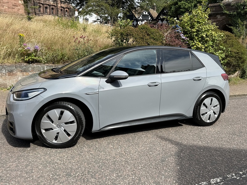 Volkswagen ID.3 Pro Performance 58kWh Family Hatchback 5dr Electric Auto (204 ps) - U26058