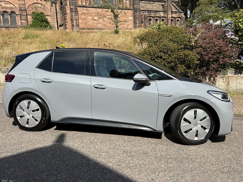 Volkswagen ID.3 Pro Performance 58kWh Family Hatchback 5dr Electric Auto (204 ps) - U26058