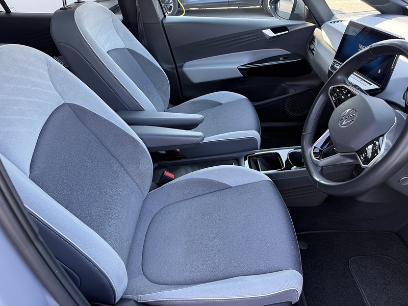 Volkswagen ID.3 Pro Performance 58kWh Family Hatchback 5dr Electric Auto (204 ps) - U26058