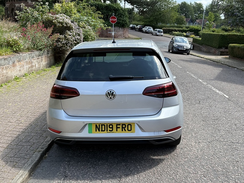Volkswagen e-Golf 35.8kWh e-Golf Hatchback 5dr Electric Auto (136 ps) - U26063