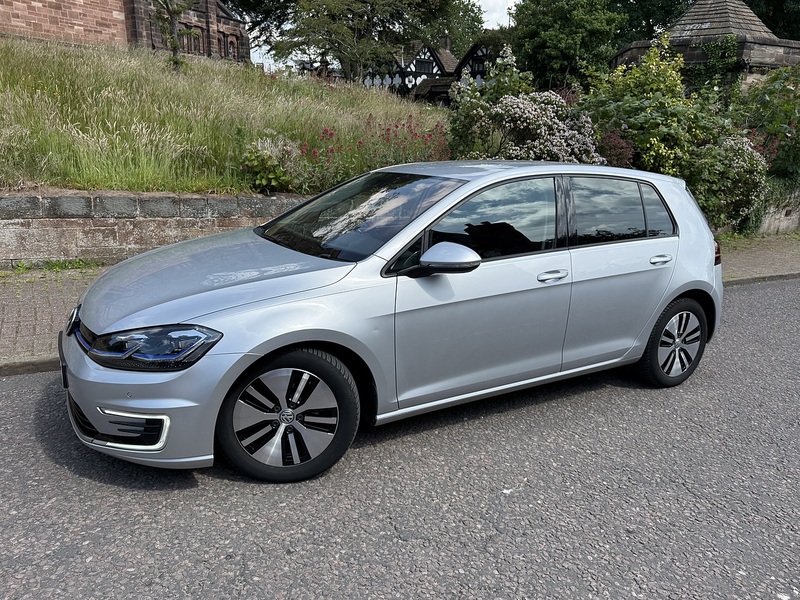 Volkswagen e-Golf 35.8kWh e-Golf Hatchback 5dr Electric Auto (136 ps) - U26063