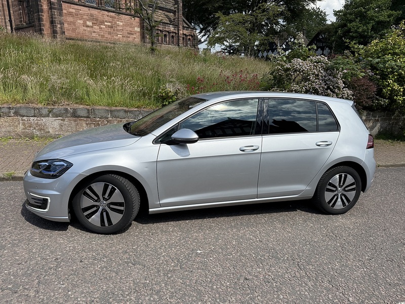 Volkswagen e-Golf 35.8kWh e-Golf Hatchback 5dr Electric Auto (136 ps) - U26063