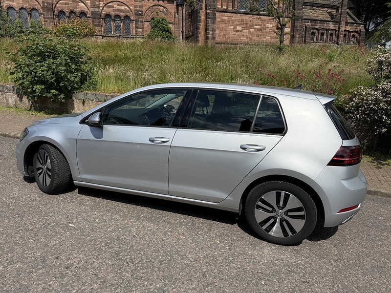 Volkswagen e-Golf 35.8kWh e-Golf Hatchback 5dr Electric Auto (136 ps) - U26063