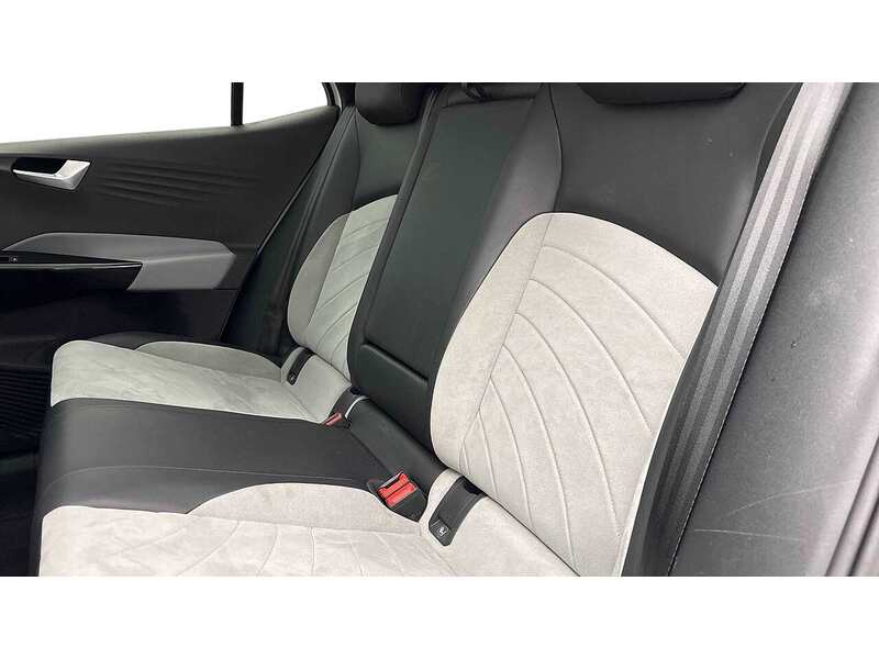Volkswagen ID.3 Pro Performance 58kWh Family Hatchback 5dr Electric Auto (204 ps) - U26072