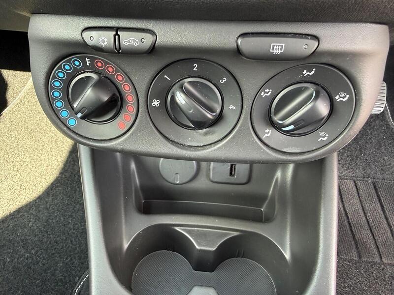 Vauxhall Corsa 1.4i ecoFLEX Energy Hatchback 3dr Petrol Manual Euro 6 (a/c) (75 ps) - U26078