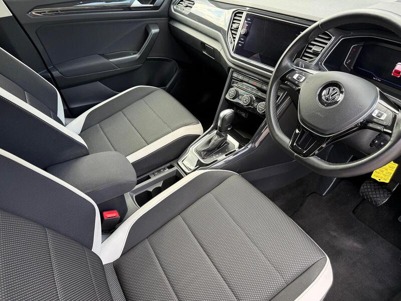 Volkswagen T-Roc 1.5 TSI GPF EVO SEL SUV 5dr Petrol DSG Euro 6 (s/s) (150 ps) - U26079