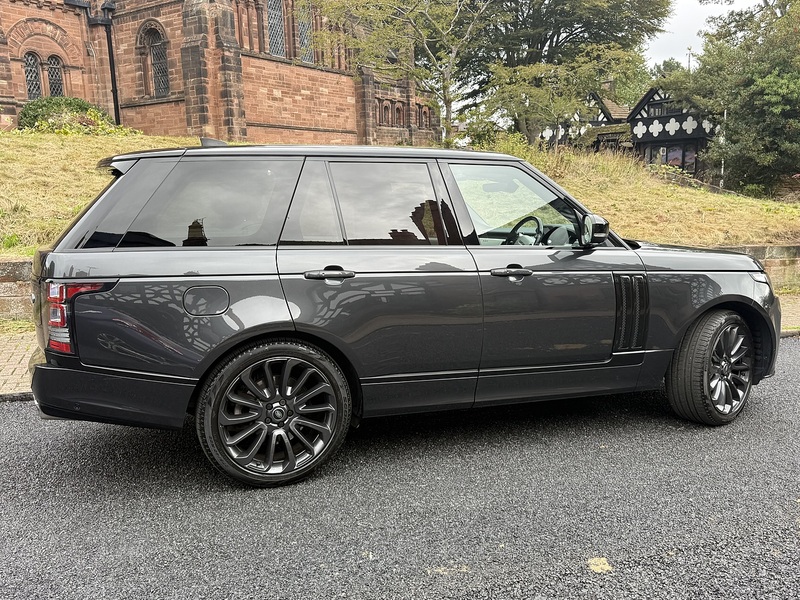 Land Rover Range Rover 4.4 SD V8 Autobiography SUV 5dr Diesel Auto 4WD Euro 6 (s/s) (339 ps) - U26080