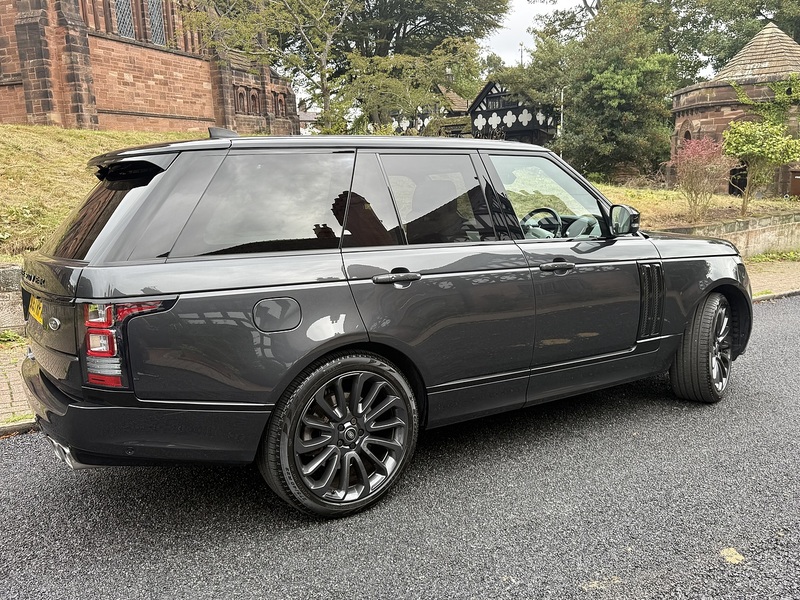 Land Rover Range Rover 4.4 SD V8 Autobiography SUV 5dr Diesel Auto 4WD Euro 6 (s/s) (339 ps) - U26080
